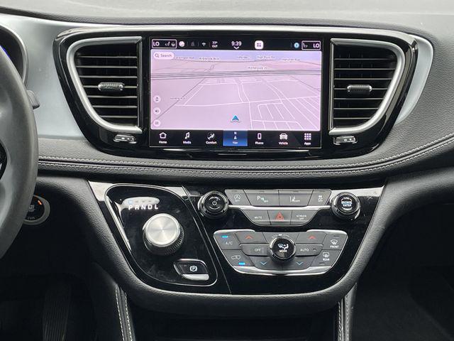 used 2025 Chrysler Pacifica car, priced at $31,488