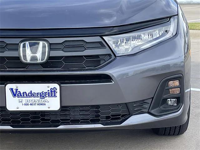 new 2026 Honda Odyssey car, priced at $43,422