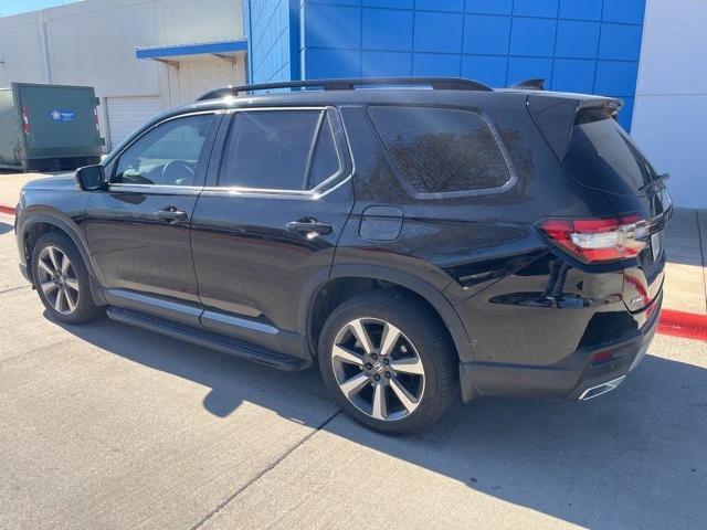 used 2023 Honda Pilot car, priced at $40,984