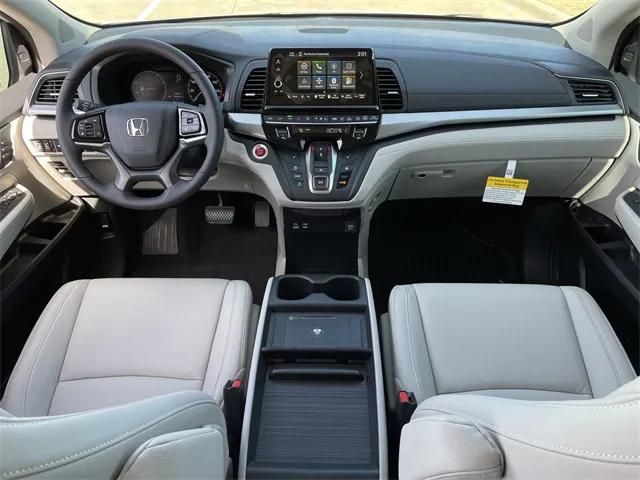 new 2026 Honda Odyssey car, priced at $43,877