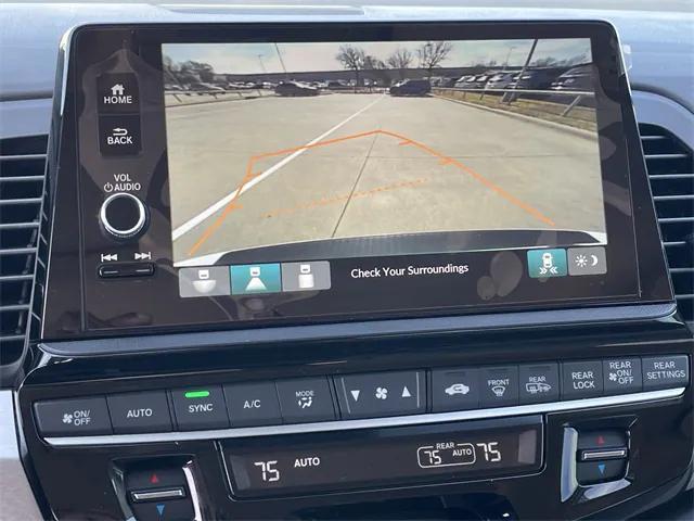 new 2026 Honda Odyssey car, priced at $43,877