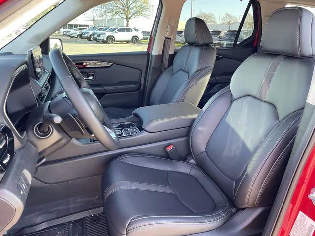 used 2025 Honda Pilot car, priced at $44,599