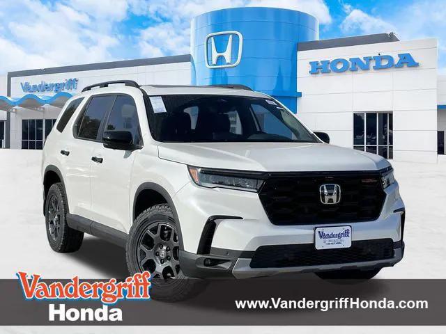 new 2025 Honda Pilot car, priced at $50,456