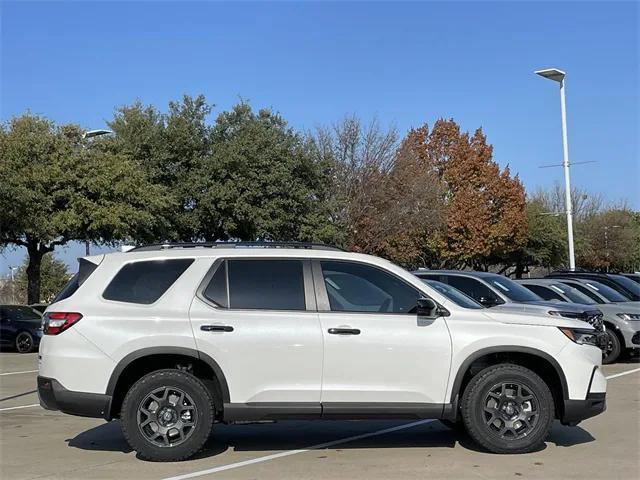 new 2025 Honda Pilot car, priced at $50,584