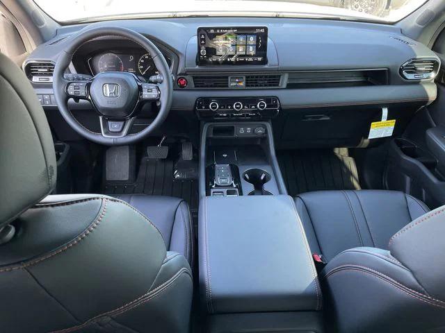 new 2025 Honda Pilot car, priced at $50,456