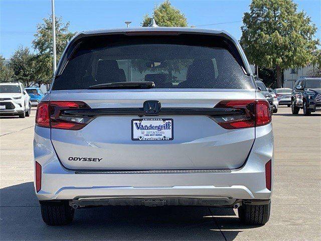 new 2026 Honda Odyssey car, priced at $43,422