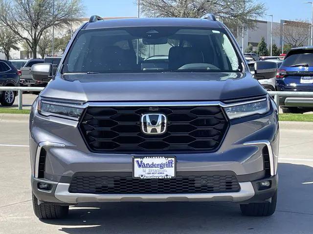 used 2025 Honda Pilot car, priced at $47,969