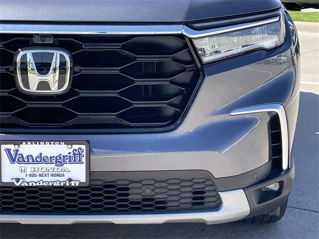 used 2025 Honda Pilot car, priced at $47,729