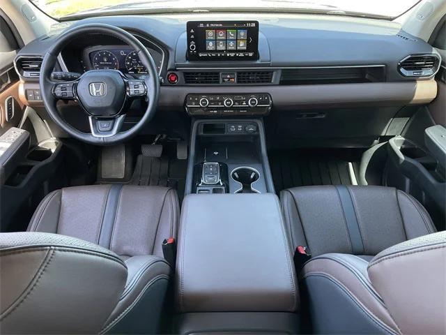 used 2025 Honda Pilot car, priced at $47,729