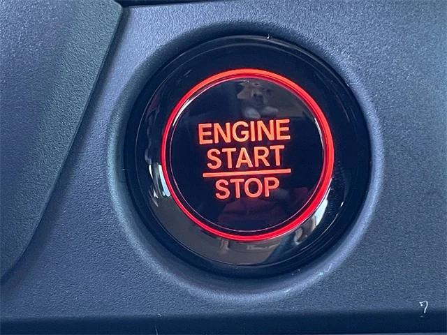 new 2025 Honda Pilot car, priced at $44,204