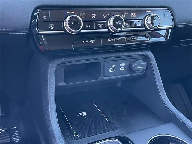 new 2025 Honda Pilot car, priced at $44,204