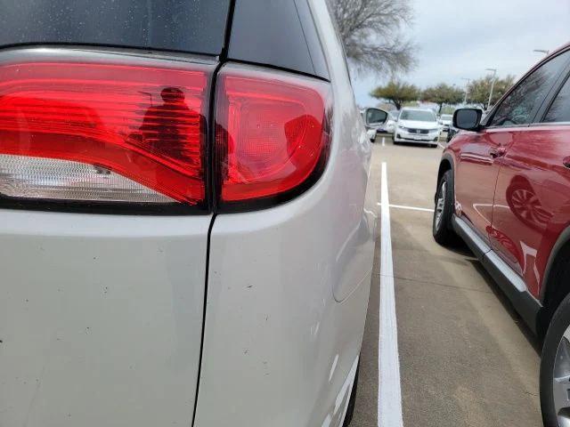 used 2020 Chrysler Pacifica car, priced at $23,385