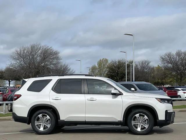 new 2026 Honda Pilot car, priced at $46,537