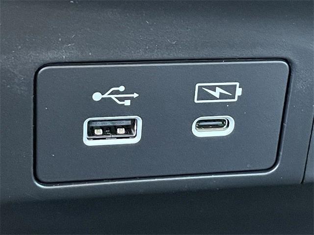 new 2026 Honda Odyssey car, priced at $42,003