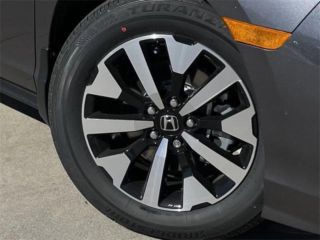 new 2026 Honda Odyssey car, priced at $42,003