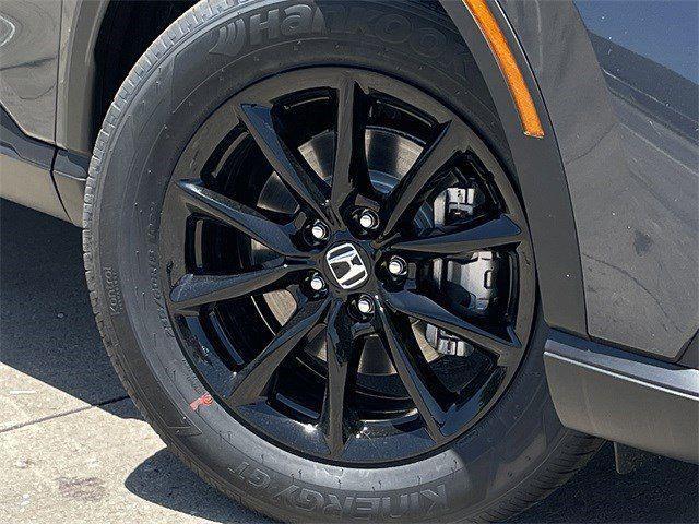 new 2026 Honda CR-V Hybrid car, priced at $39,196