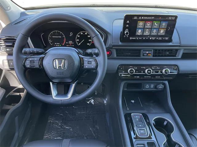 new 2025 Honda Pilot car, priced at $52,562