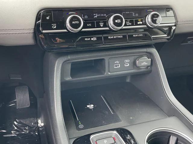 new 2025 Honda Pilot car, priced at $49,908