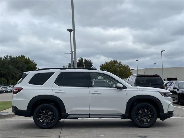 new 2025 Honda Pilot car, priced at $52,562