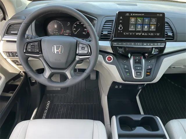 new 2026 Honda Odyssey car, priced at $43,422