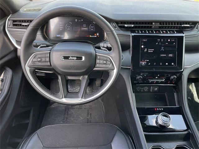 used 2025 Jeep Grand Cherokee car, priced at $38,519