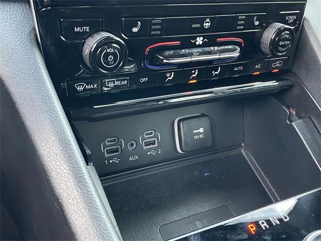 used 2025 Jeep Grand Cherokee car, priced at $38,519