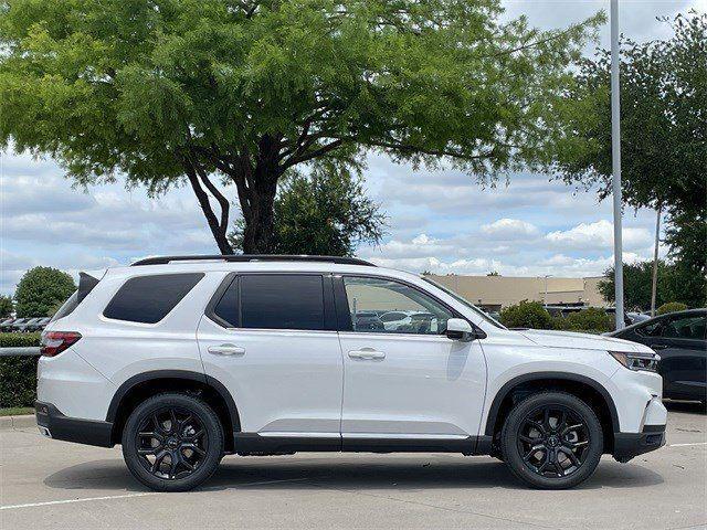 used 2025 Honda Pilot car, priced at $46,112