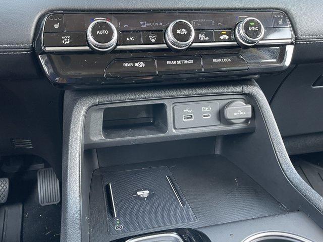 used 2025 Honda Pilot car, priced at $42,984