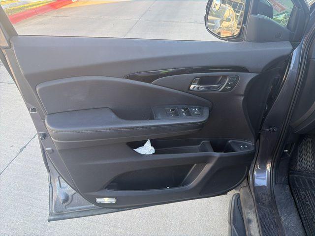 used 2021 Honda Passport car, priced at $32,449