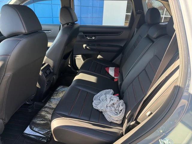 used 2025 Honda CR-V Hybrid car, priced at $35,359