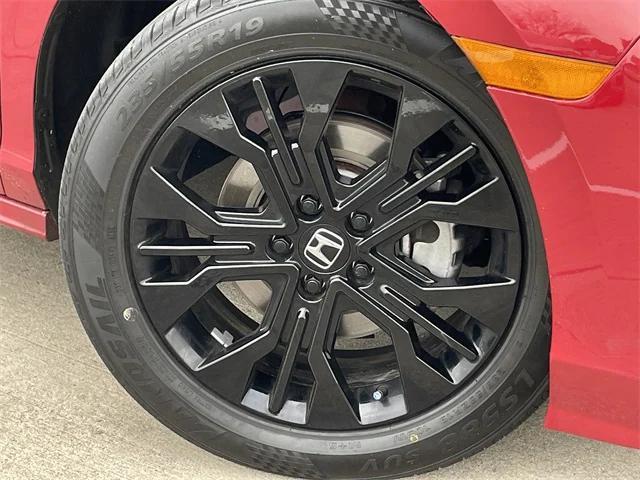 used 2025 Honda Odyssey car, priced at $37,978