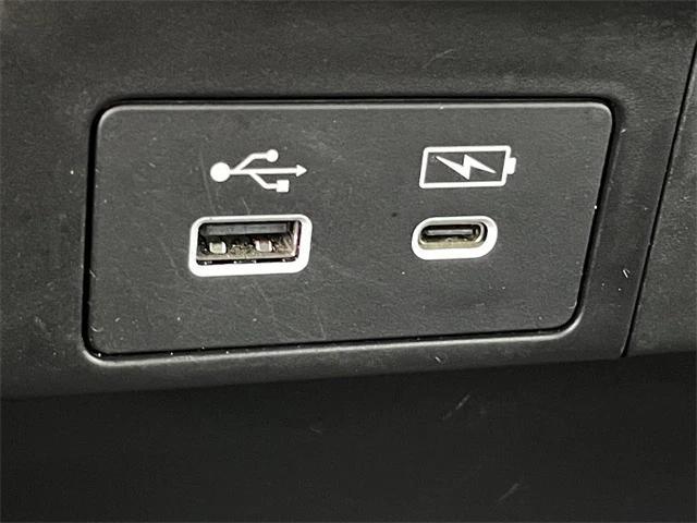 used 2025 Honda Odyssey car, priced at $37,978