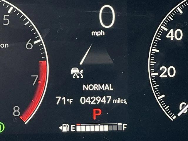 used 2025 Honda CR-V car, priced at $27,525