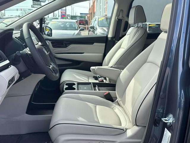 new 2026 Honda Odyssey car, priced at $48,990