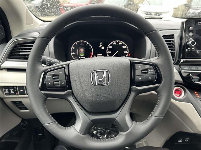 new 2026 Honda Odyssey car, priced at $43,978