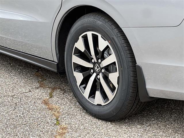 new 2026 Honda Odyssey car, priced at $43,978