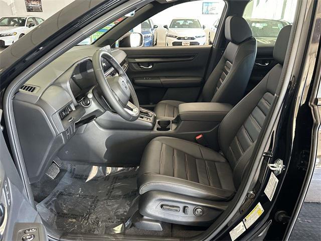 new 2026 Honda CR-V Hybrid car, priced at $38,083