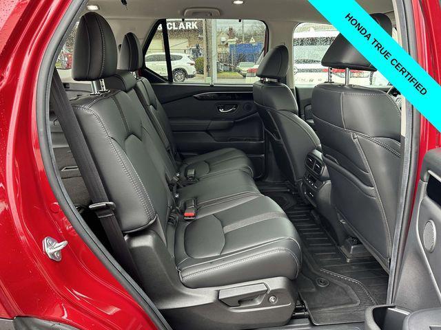 used 2025 Honda Pilot car, priced at $42,990