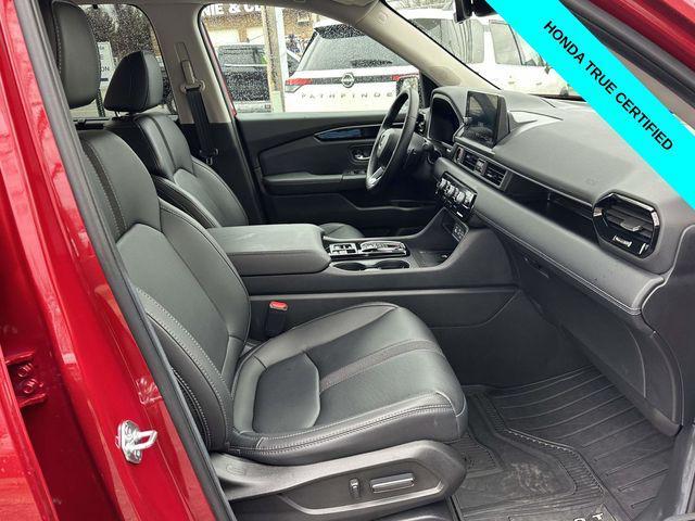 used 2025 Honda Pilot car, priced at $42,990