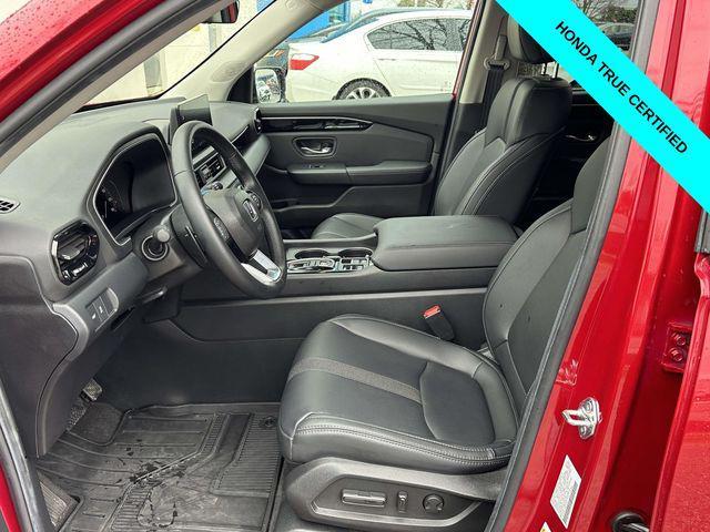 used 2025 Honda Pilot car, priced at $42,990