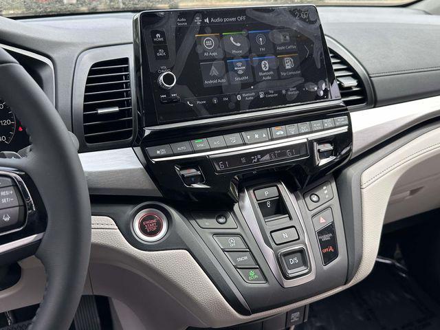 new 2026 Honda Odyssey car, priced at $44,290