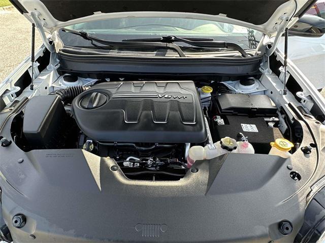 used 2022 Jeep Cherokee car, priced at $21,995