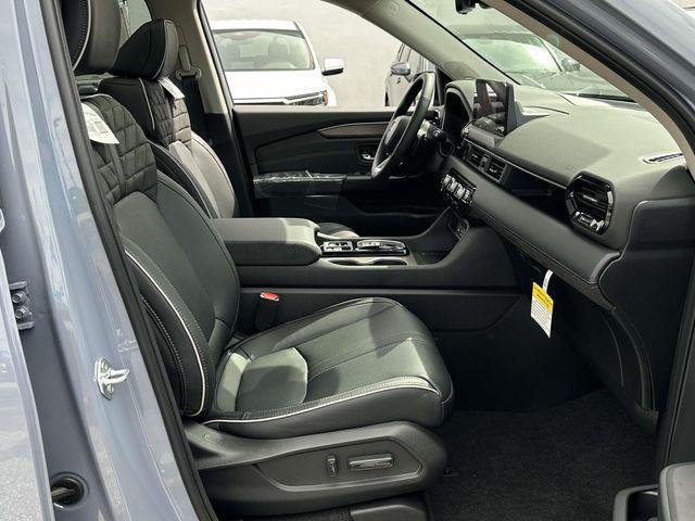 new 2026 Honda Pilot car, priced at $56,244