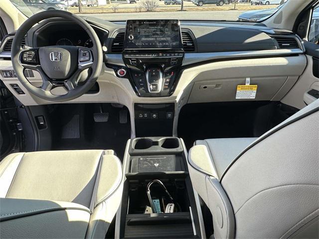 new 2026 Honda Odyssey car, priced at $45,628