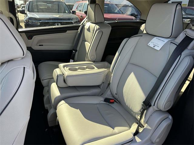 new 2026 Honda Odyssey car, priced at $45,628