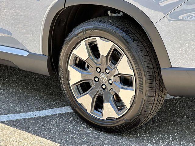 new 2026 Honda Pilot car, priced at $53,844