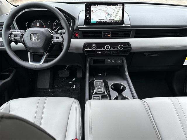new 2025 Honda Pilot car, priced at $46,989