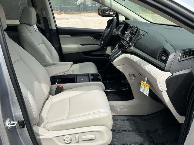 new 2026 Honda Odyssey car, priced at $44,290