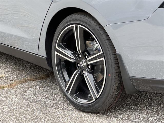 new 2025 Honda Accord Hybrid car, priced at $32,995
