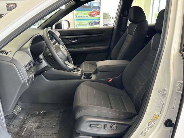 new 2026 Honda CR-V Hybrid car, priced at $39,035